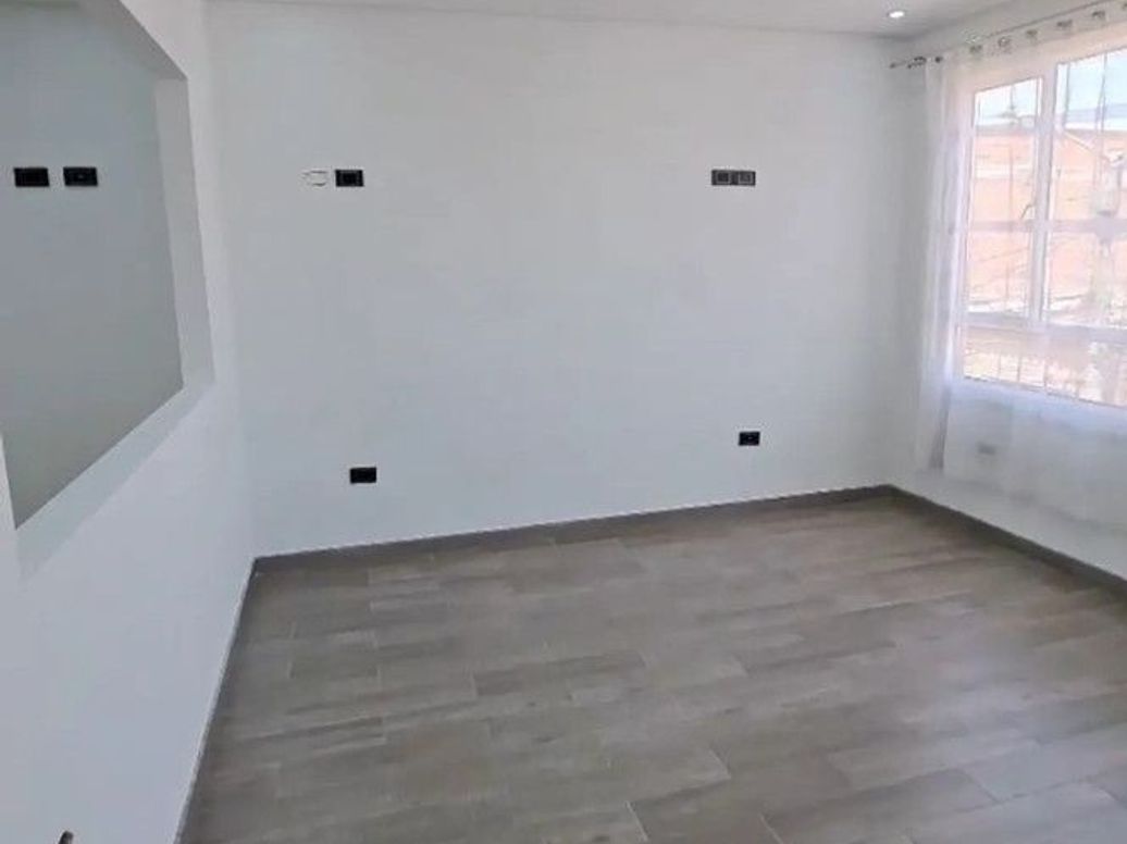 Casa de 8 alcobas en venta en Villas Del Progreso, Bogotá, 202 m² · foto 13 de 20
