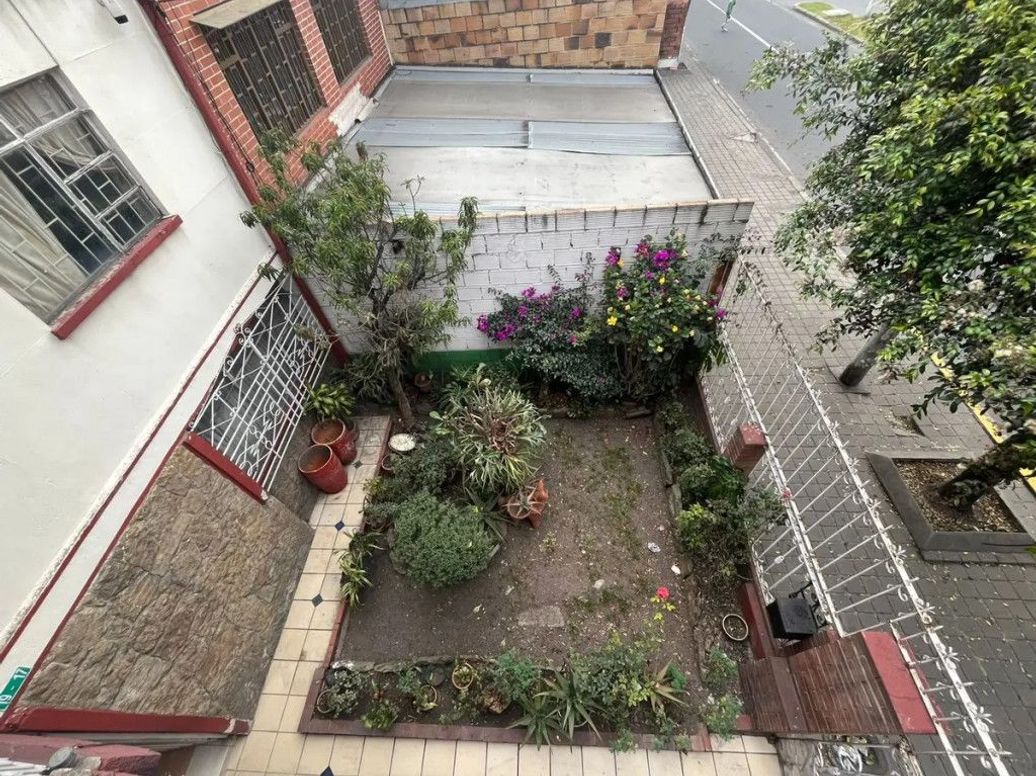 Casa de 6 alcobas en venta en Quiroga, Bogotá, 161 m² · foto 2 de 18