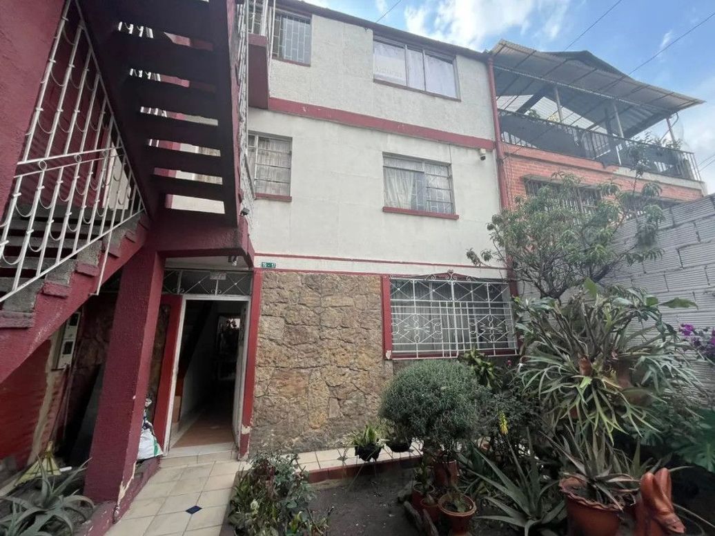 Casa de 6 alcobas en venta en Quiroga, Bogotá, 161 m² · foto 5 de 18