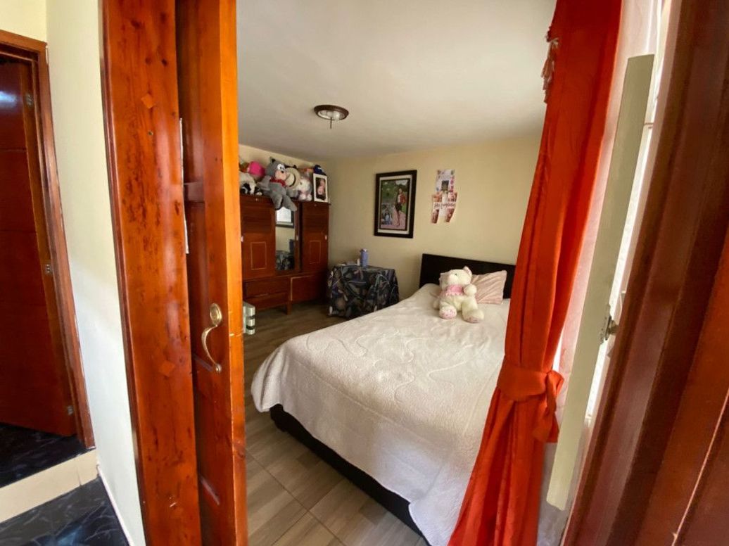 Casa de 8 alcobas en venta en La Victoria, Bogotá, 480 m² · foto 19 de 20