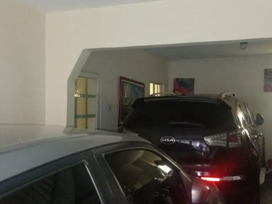 Casa de 8 alcobas en venta en La Victoria, Bogotá, 480 m² · foto 2 de 20
