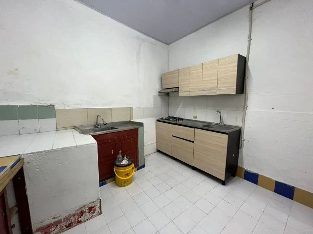 Casa de 9 alcobas en venta en Santa Barbara, Bogotá, 280 m² · foto 4 de 20