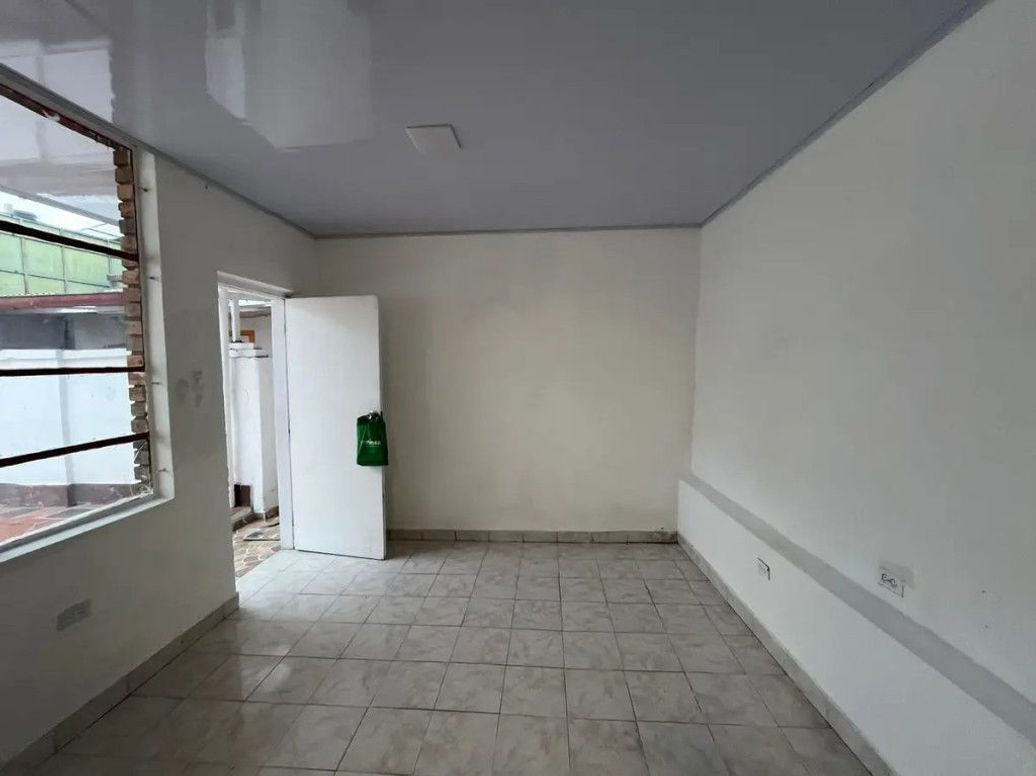 Casa de 9 alcobas en venta en Santa Barbara, Bogotá, 280 m² · foto 7 de 20
