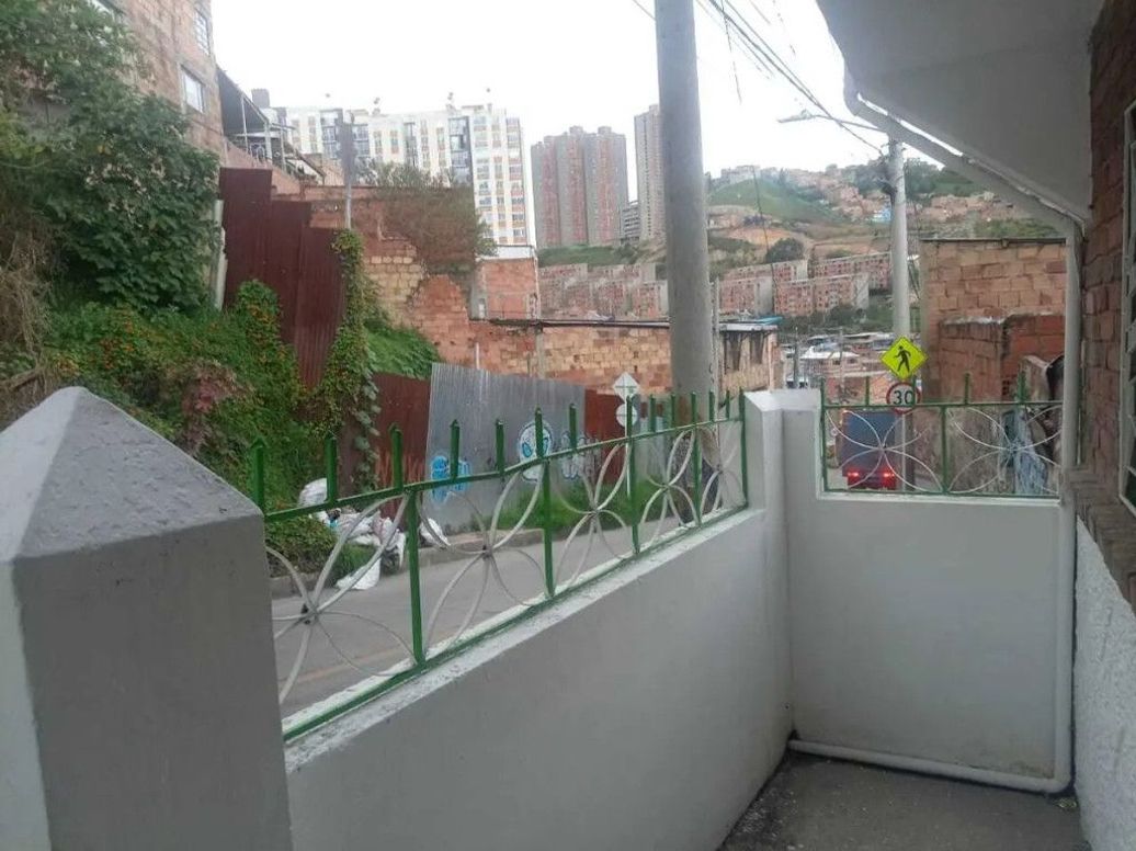 Casa de 6 alcobas en venta en Granjas San Pablo, Bogotá, 143 m² · foto 4 de 20
