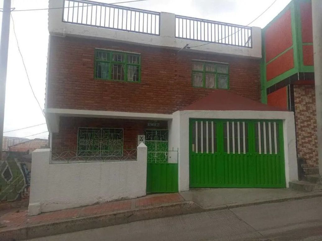 Casa de 6 alcobas en venta en Granjas San Pablo, Bogotá, 143 m² · foto 2 de 20