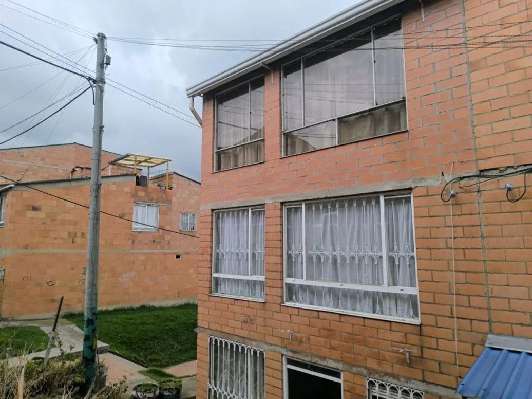 Casa de 2 alcobas en venta en Cr Buenavista Et. Ii, Bogotá, 100 m² · foto 2 de 15
