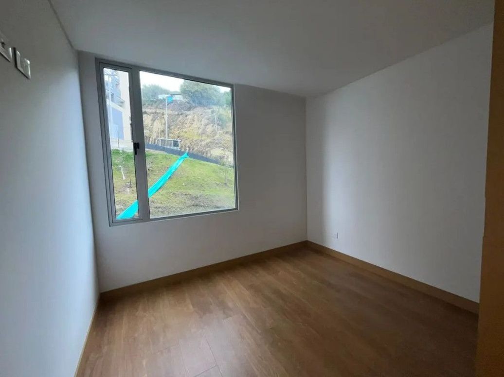 Apartamento de 3 alcobas en venta en Rincon De Calamar, Bogotá, 101 m² · foto 9 de 20