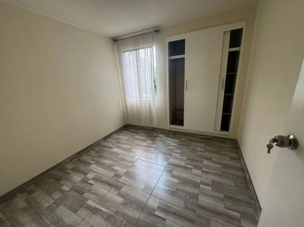 Apartamento de 3 alcobas en venta en Ub. Castilla Real, Bogotá, 53 m² · foto 8 de 12