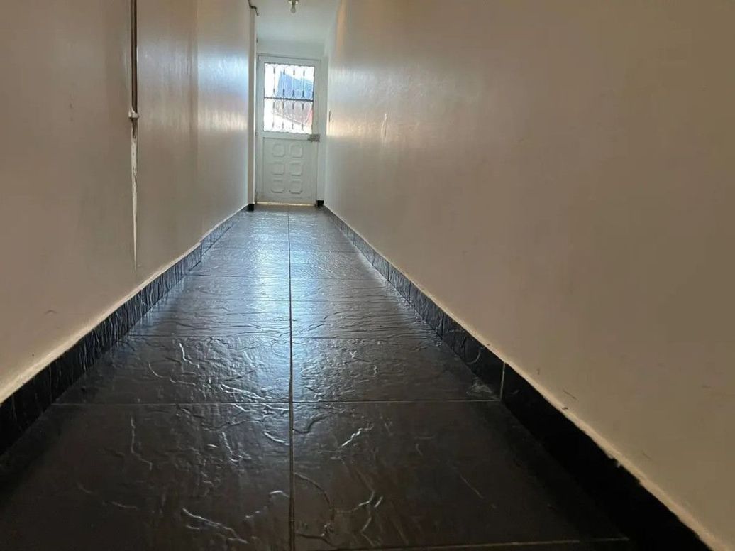 Casa de 10 alcobas en venta en Las Guacamayas, Bogotá, 300 m² · foto 6 de 16