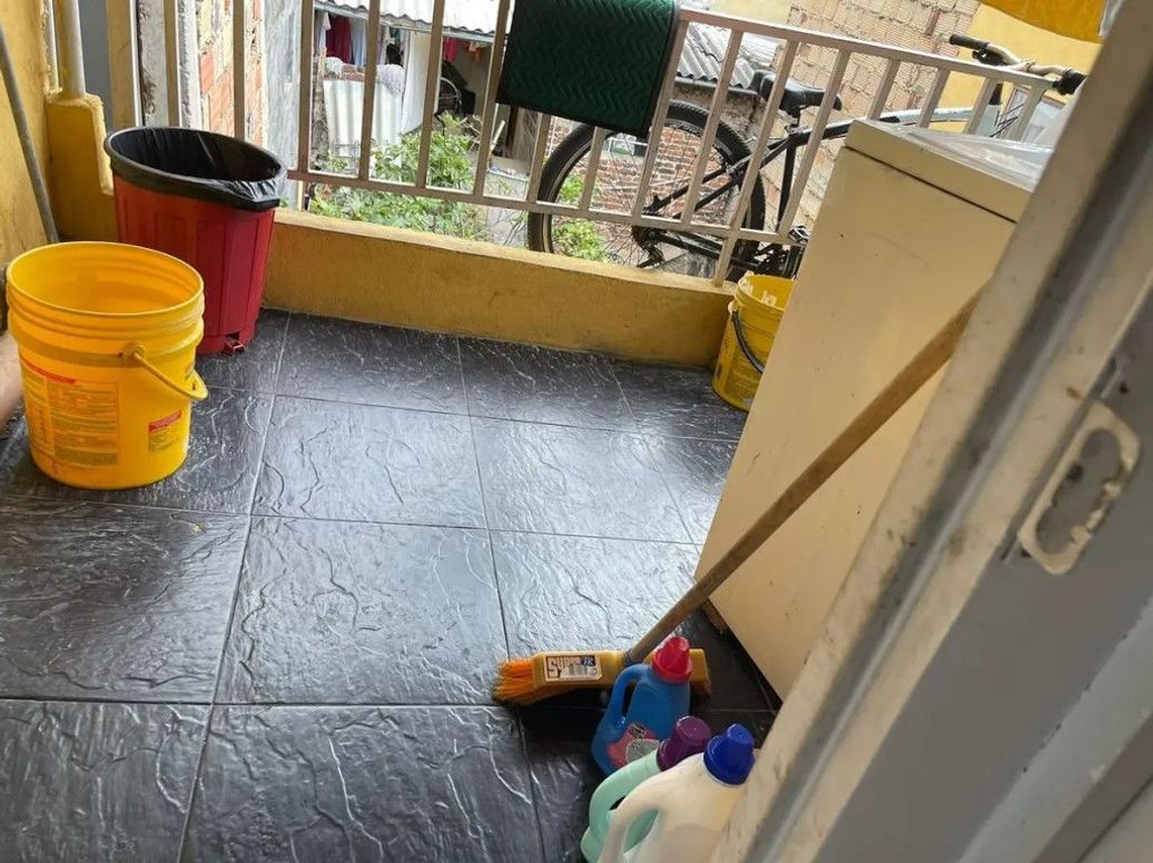 Casa de 10 alcobas en venta en Las Guacamayas, Bogotá, 300 m² · foto 9 de 16