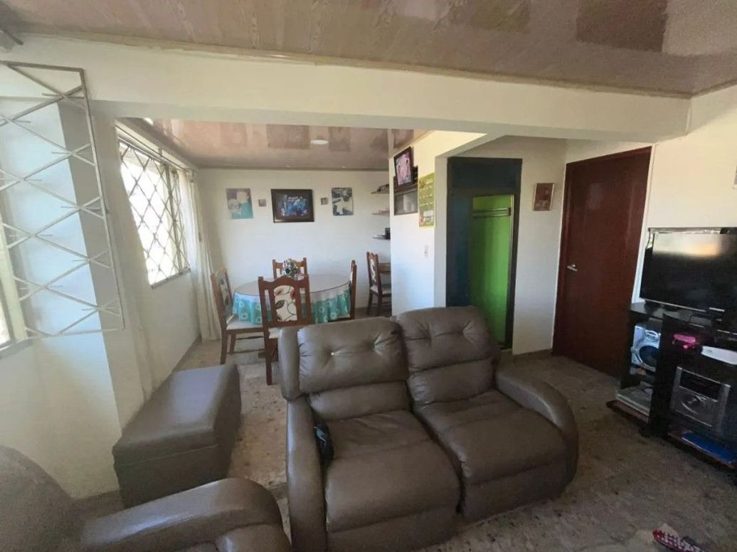 Casa de 7 alcobas en venta en Camino Viejo De San Cristóbal, Bogotá, 270 m² · foto 8 de 20