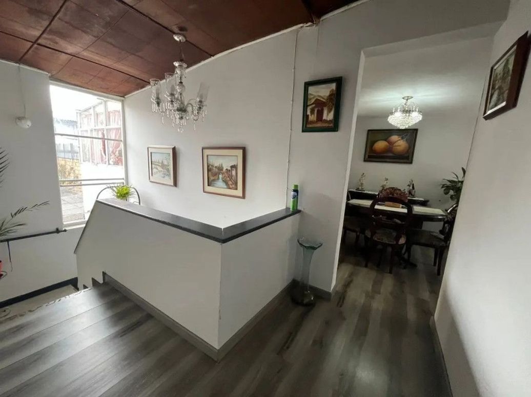 Casa de 5 alcobas en venta en Sosiego Sur, Bogotá, 165 m² · foto 14 de 16