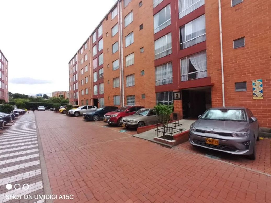 Apartamento de 2 alcobas en venta en Bellavista Lucero Alto, Bogotá, 52 m² · foto 3 de 19