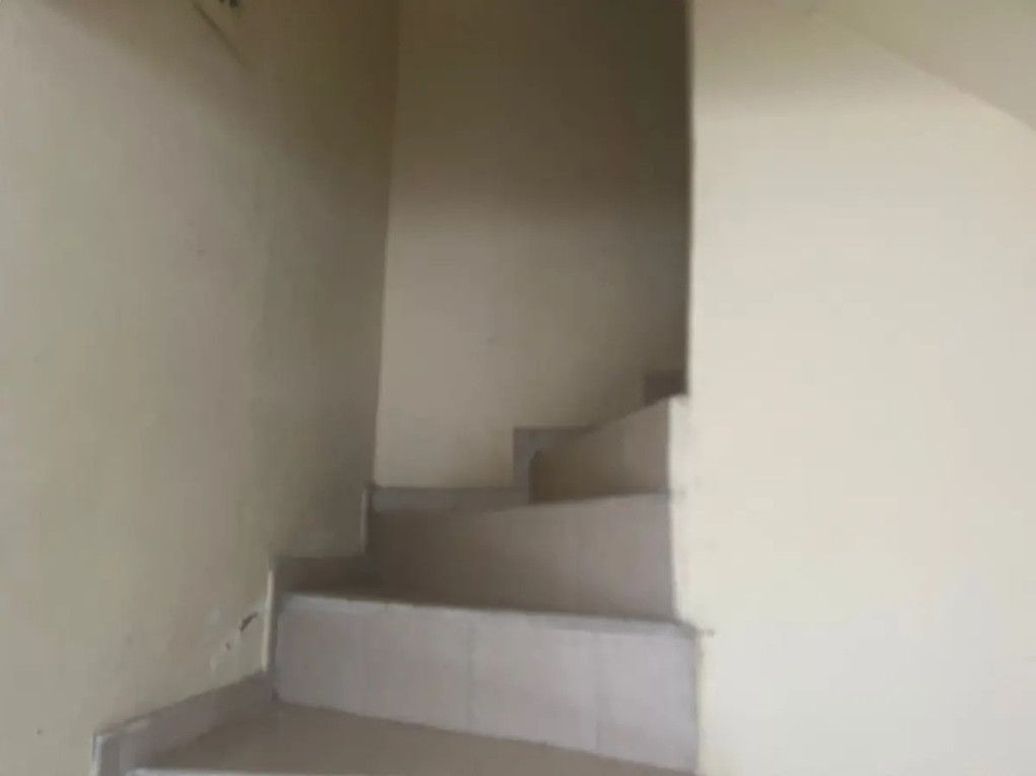 Casa de 8 alcobas en venta en La Picota, Bogotá, 284 m² · foto 3 de 20