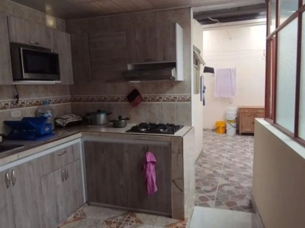 Casa de 6 alcobas en venta en Santa Isabel, Bogotá, 220 m² · foto 14 de 20