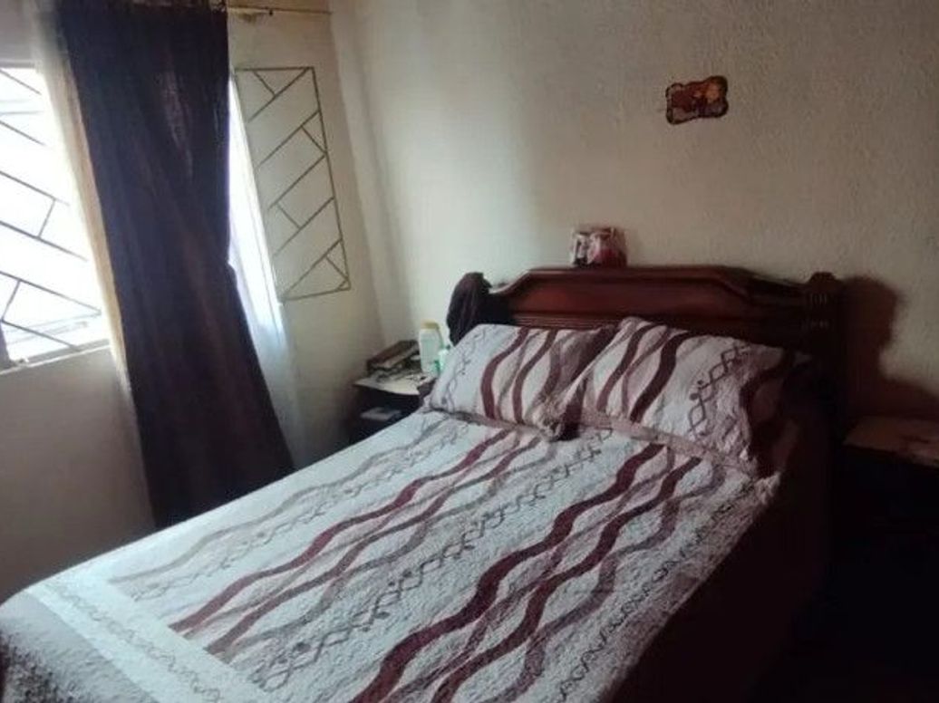 Casa de 6 alcobas en venta en Santa Isabel, Bogotá, 220 m² · foto 2 de 20