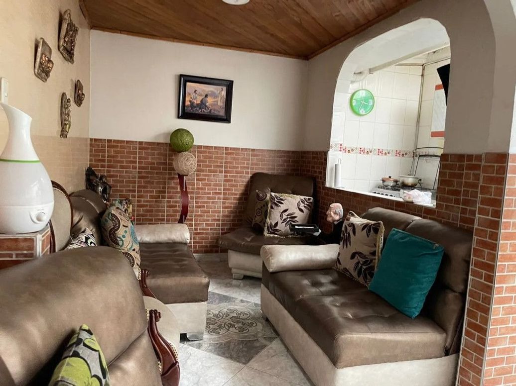 Casa de 7 alcobas en venta en La Fragua, Bogotá, 186 m² · foto 12 de 20