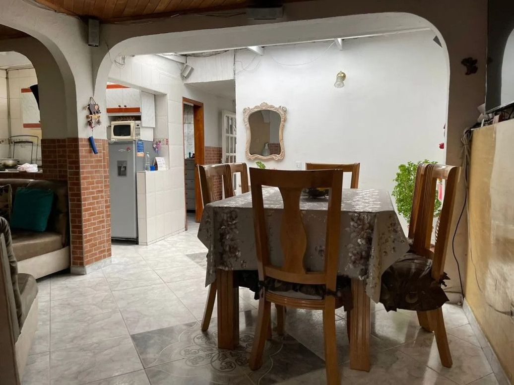 Casa de 7 alcobas en venta en La Fragua, Bogotá, 186 m² · foto 2 de 20