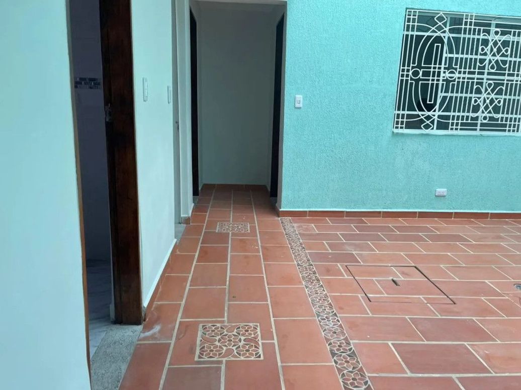 Casa de 3 alcobas en venta en Caracas, Bogotá, 324 m² · foto 19 de 20
