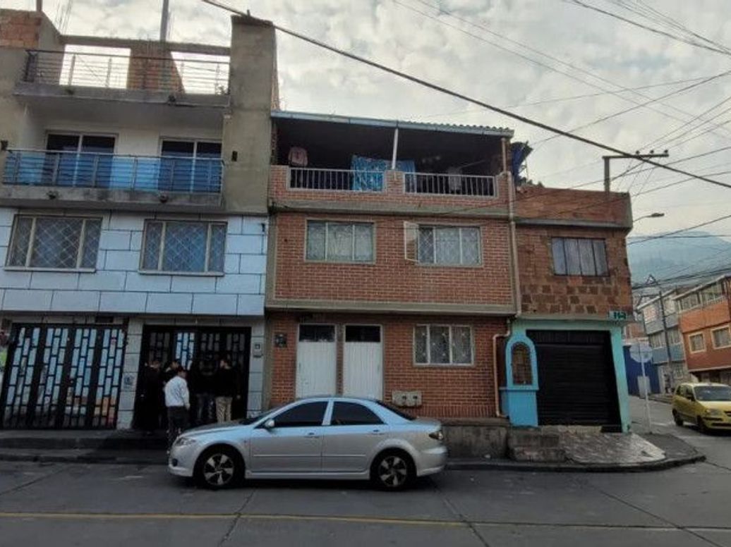 Casa de 5 alcobas en venta en San Blas, Bogotá, 72 m² · foto 2 de 19