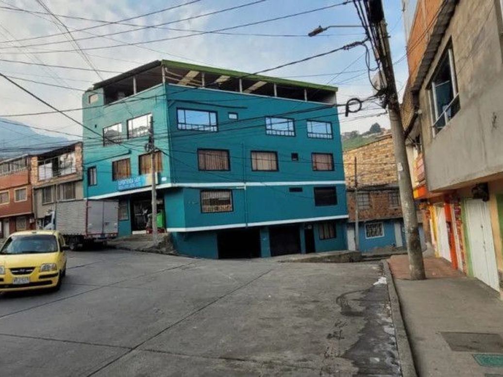 Casa de 5 alcobas en venta en San Blas, Bogotá, 72 m² · foto 3 de 19