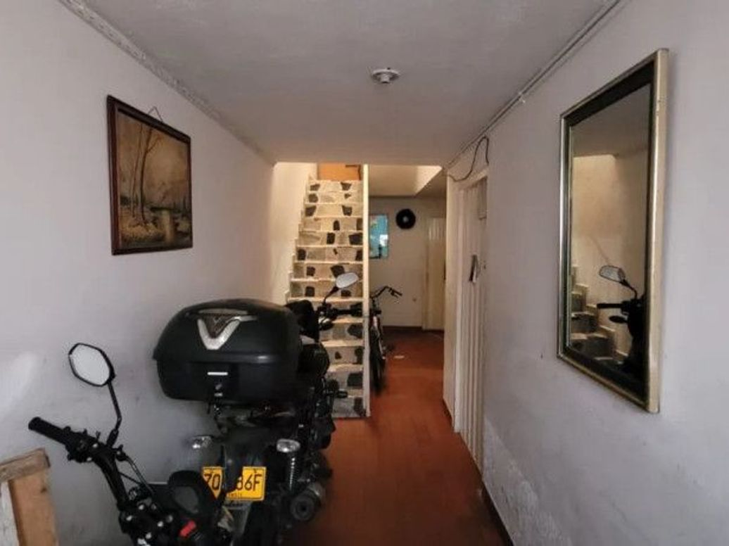 Casa de 5 alcobas en venta en San Blas, Bogotá, 72 m² · foto 14 de 19