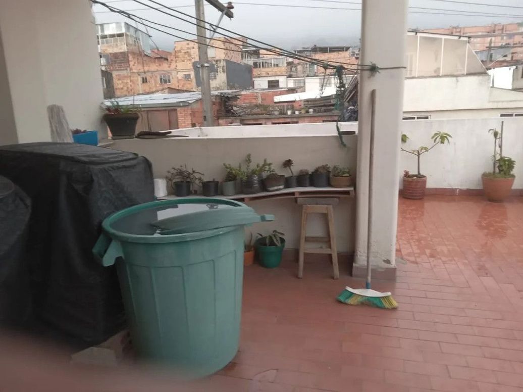 Casa de 13 alcobas en venta en San Jose Oriental, Bogotá, 586 m² · foto 8 de 9