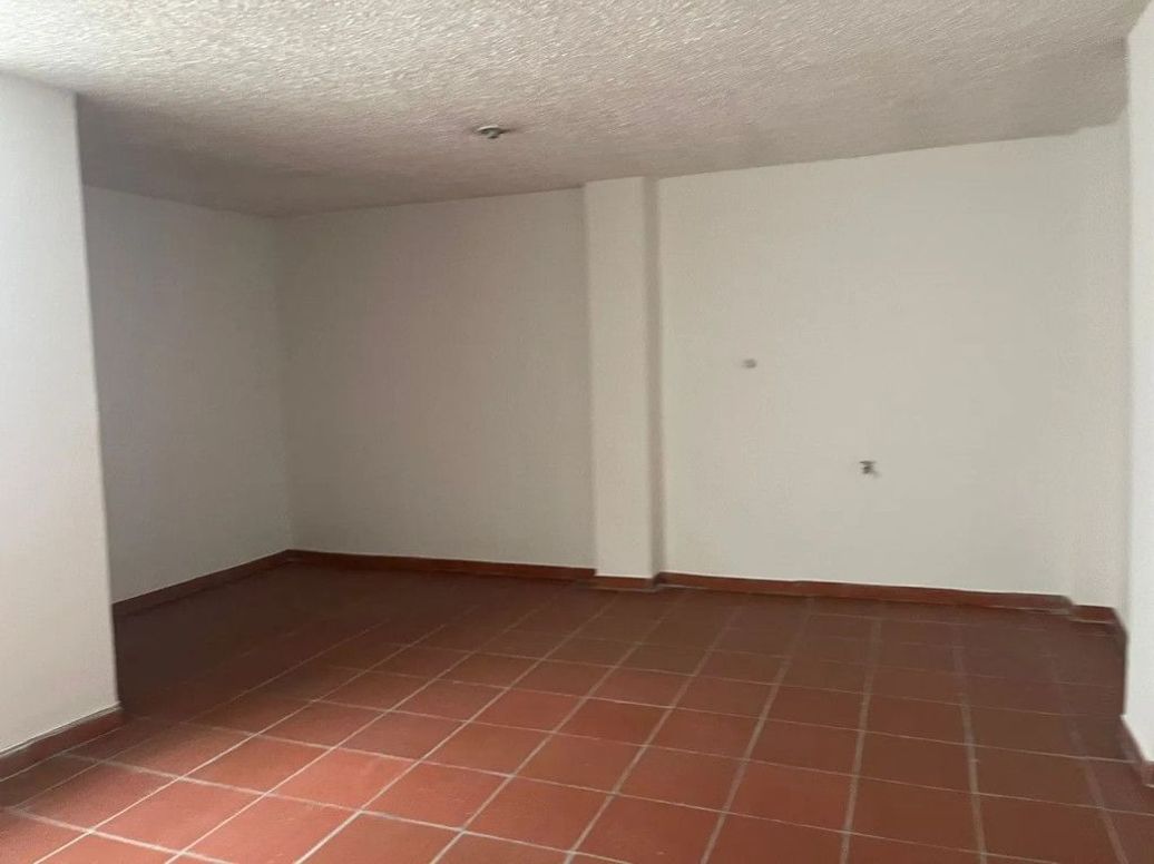 Casa de 6 alcobas en venta en Ingles, Bogotá, 210 m² · foto 9 de 20