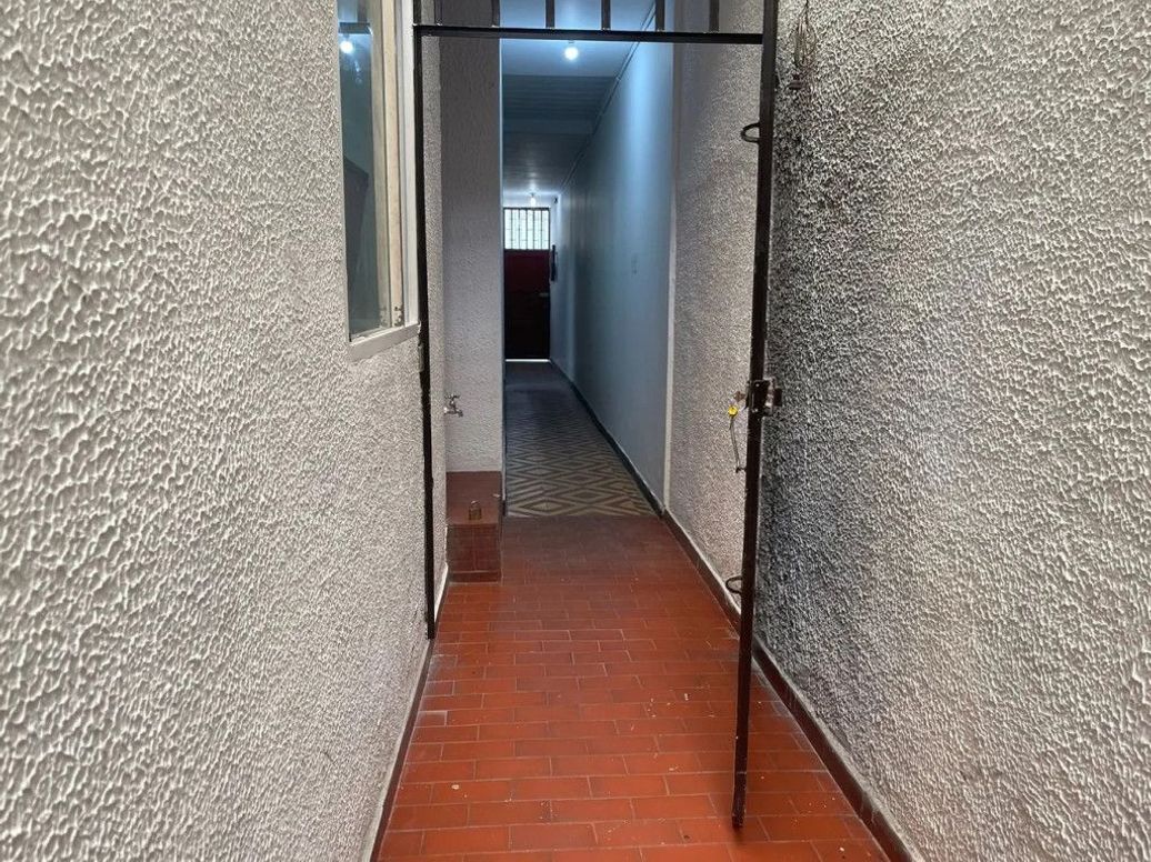 Casa de 6 alcobas en venta en Ingles, Bogotá, 210 m² · foto 18 de 20