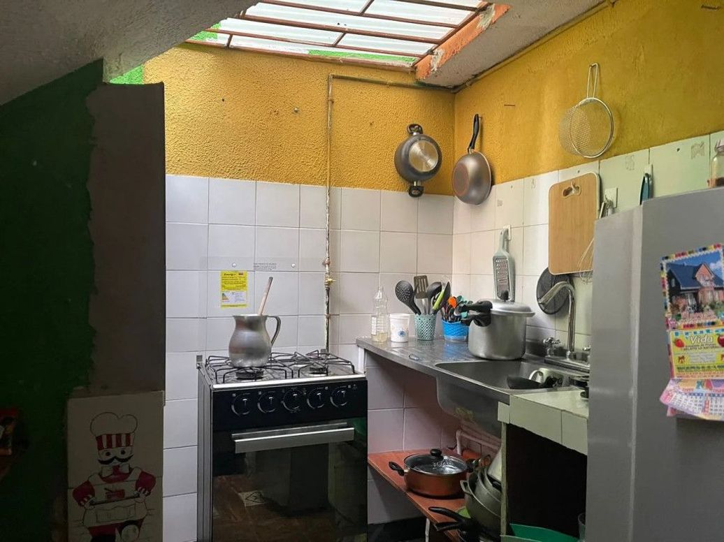 Casa de 14 alcobas en venta en Murillo Toro, Bogotá, 430 m² · foto 13 de 19