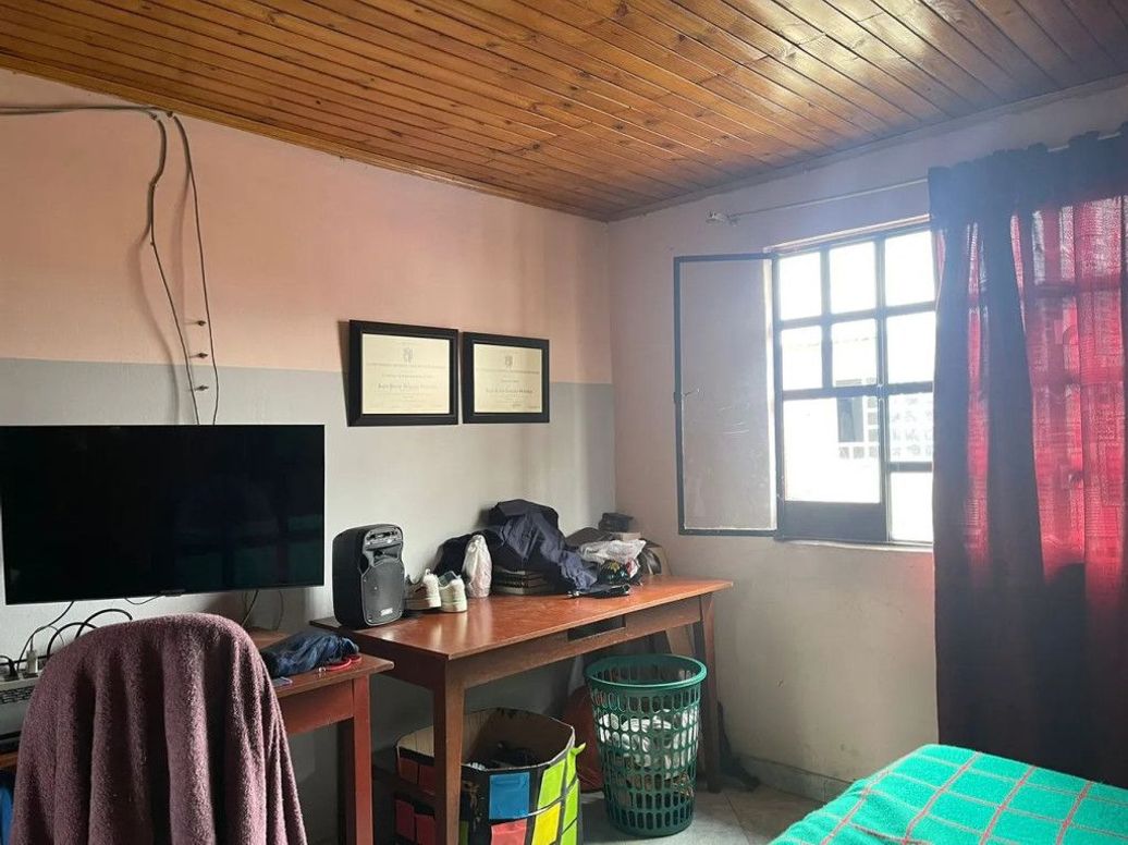 Casa de 14 alcobas en venta en Murillo Toro, Bogotá, 430 m² · foto 2 de 19