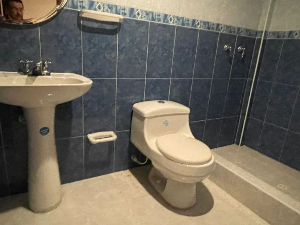 Casa de 5 alcobas en venta en Lombardía, Bogotá, 200 m² · foto 9 de 11