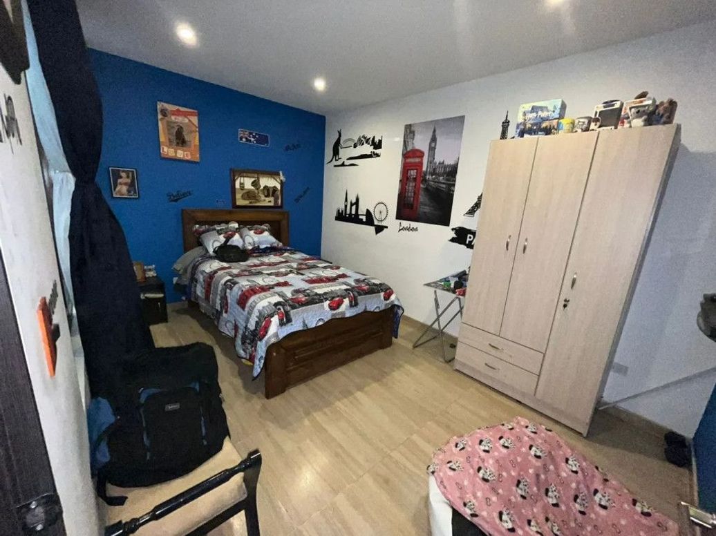 Casa de 7 alcobas en venta en Olaya, Bogotá, 238 m² · foto 9 de 20