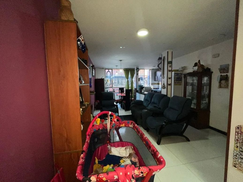 Casa de 7 alcobas en venta en Olaya, Bogotá, 238 m² · foto 14 de 20