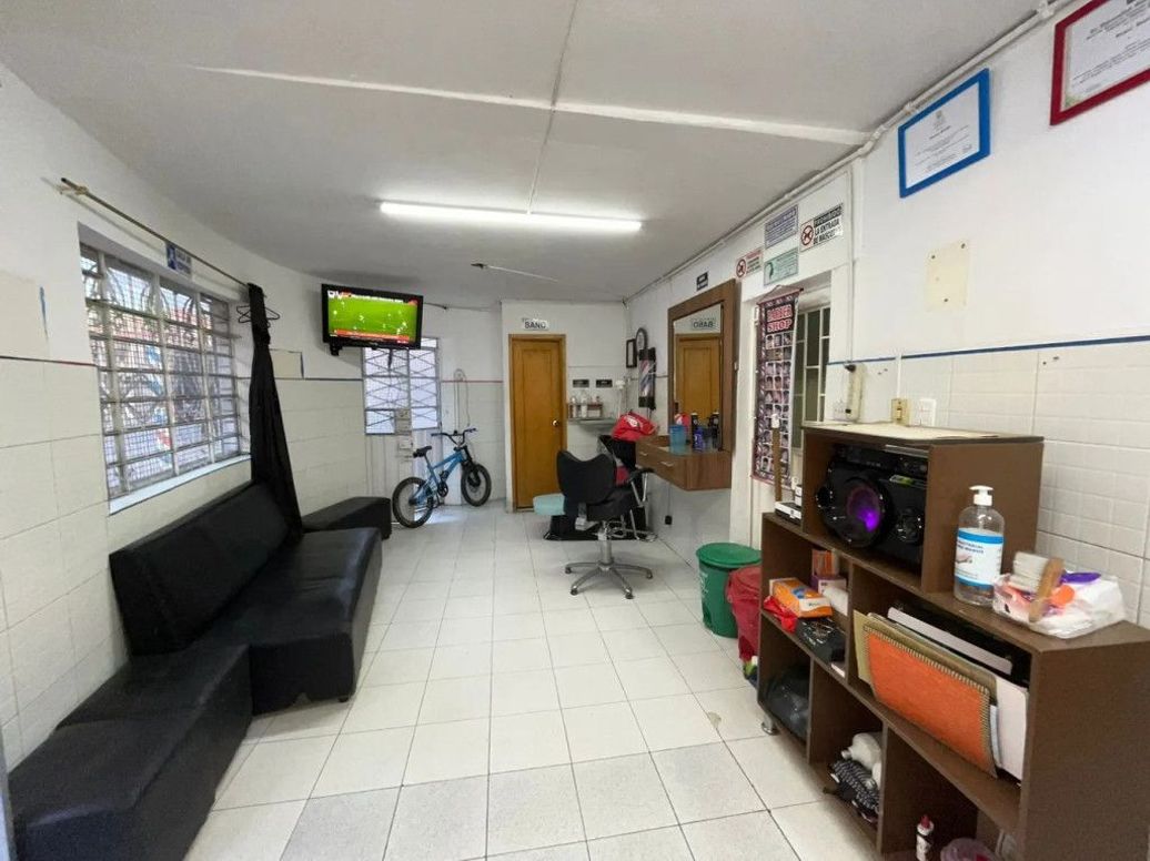 Casa de 9 alcobas en venta en Santa Lucía, Bogotá, 450 m² · foto 3 de 13