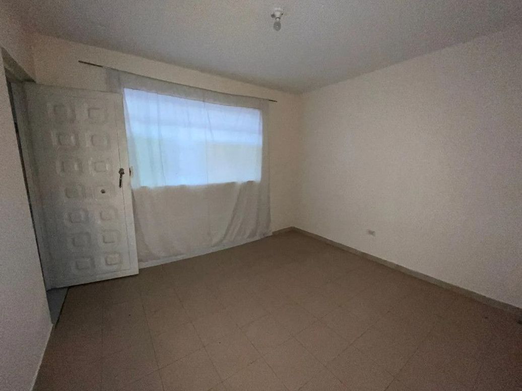 Casa de 9 alcobas en venta en Santa Lucía, Bogotá, 450 m² · foto 11 de 13