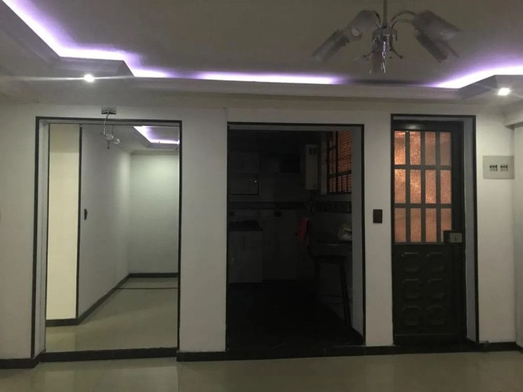 Casa de 7 alcobas en venta en Santa Ana Sur, Bogotá, 250 m² · foto 10 de 20