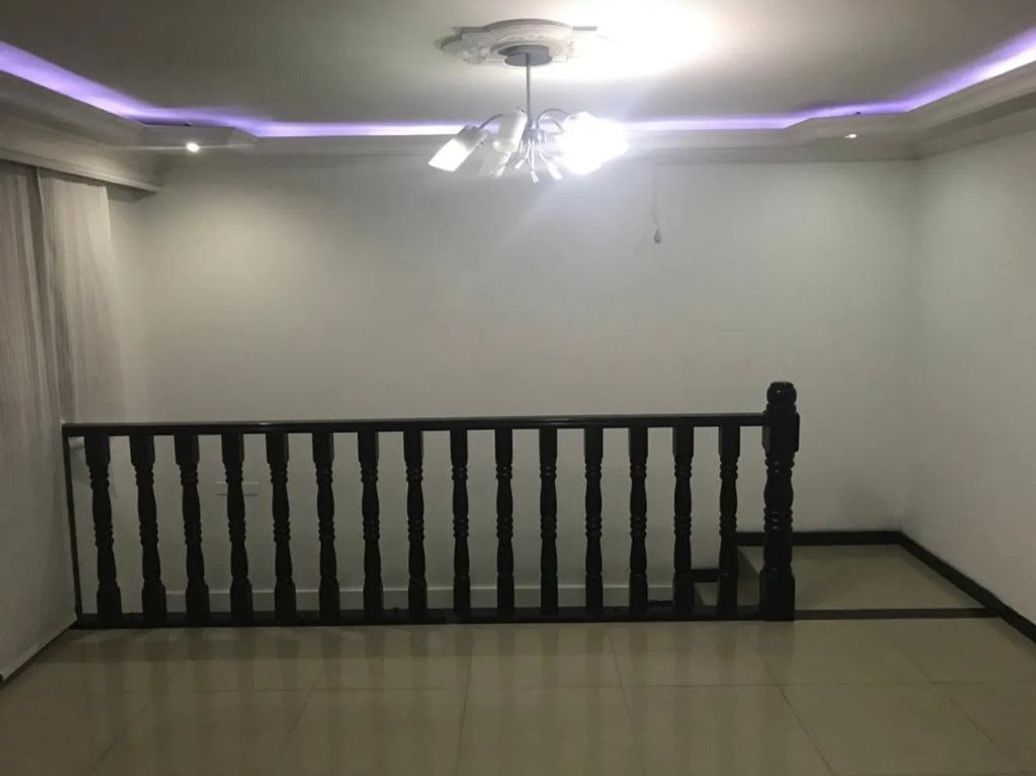 Casa de 7 alcobas en venta en Santa Ana Sur, Bogotá, 250 m² · foto 7 de 20