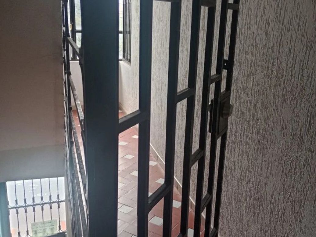 Casa de 6 alcobas en venta en El Virrey, Bogotá, 280 m² · foto 15 de 20