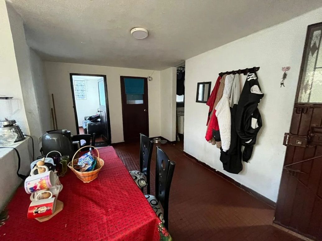 Casa de 10 alcobas en venta en 20 De Julio, Bogotá · foto 7 de 18