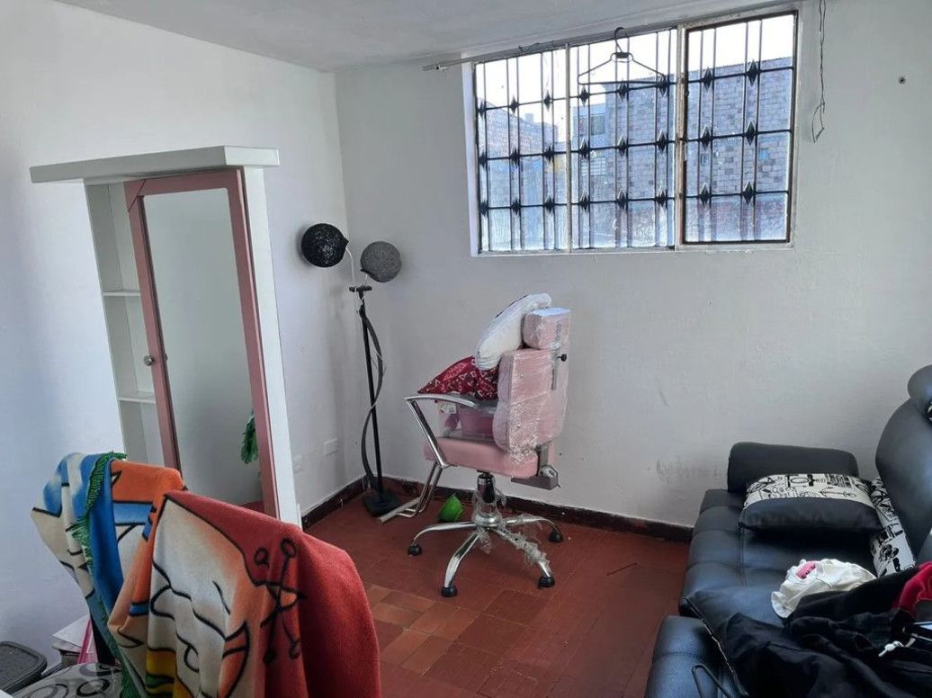 Casa de 10 alcobas en venta en 20 De Julio, Bogotá · foto 9 de 18
