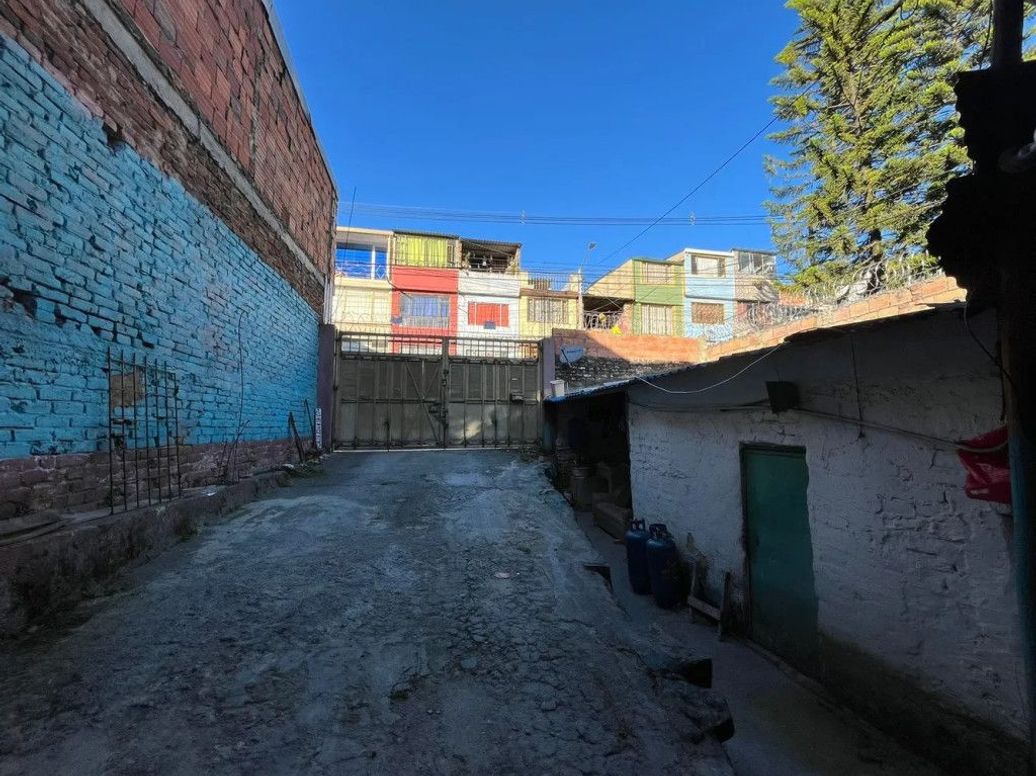 Casa de 10 alcobas en venta en 20 De Julio, Bogotá · foto 5 de 18