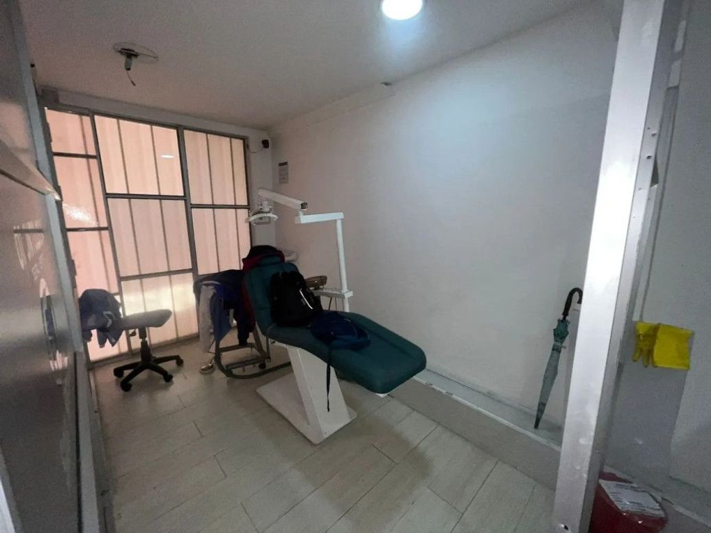 Casa de 1 alcoba en venta en 20 De Julio, Bogotá, 250 m² · foto 2 de 18