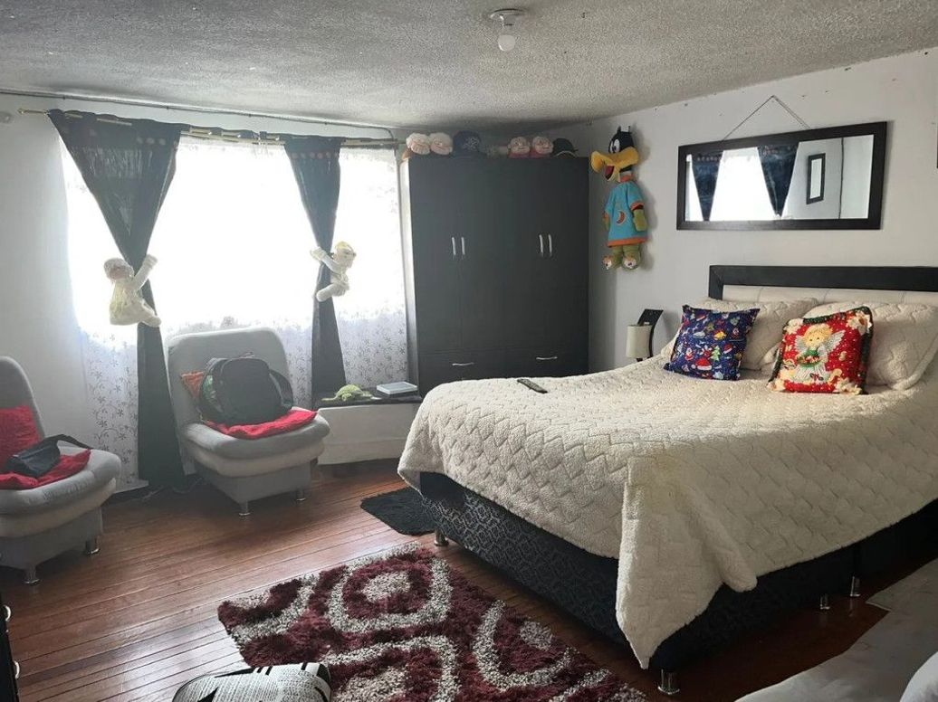 Casa de 16 alcobas en venta en Atenas, Bogotá, 320 m² · foto 4 de 17