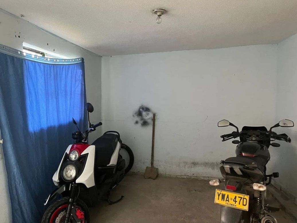 Casa de 16 alcobas en venta en Atenas, Bogotá, 320 m² · foto 15 de 17