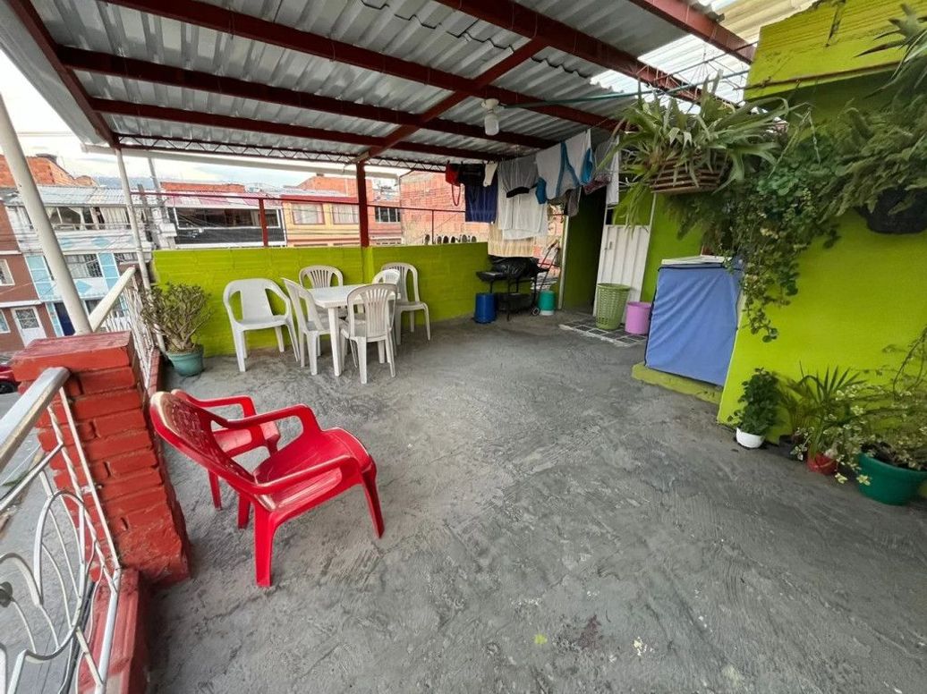 Casa de 5 alcobas en venta en Olarte, Bogotá, 183 m² · foto 12 de 20