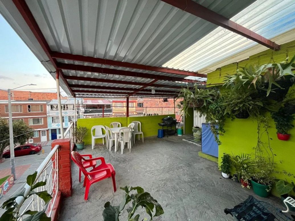 Casa de 5 alcobas en venta en Olarte, Bogotá, 183 m² · foto 13 de 20