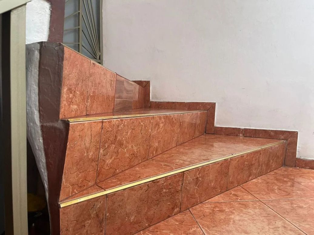 Casa de 10 alcobas en venta en Bravo Paez, Bogotá, 480 m² · foto 11 de 20