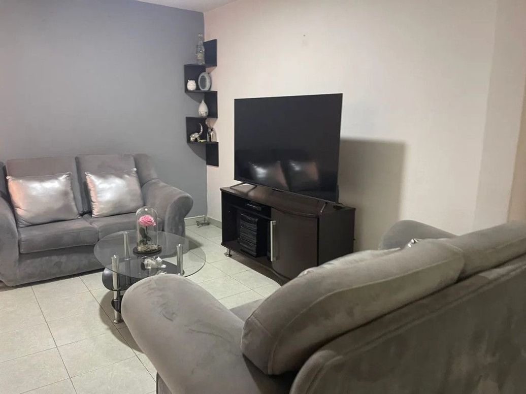 Casa de 10 alcobas en venta en Bravo Paez, Bogotá, 480 m² · foto 13 de 20