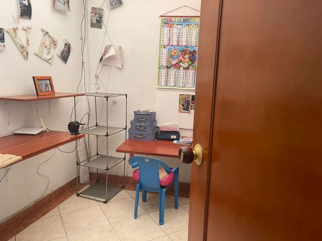 Casa de 10 alcobas en venta en Bravo Paez, Bogotá, 480 m² · foto 18 de 20
